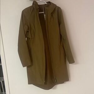 Lululemon Athletica Tan Rain Coat